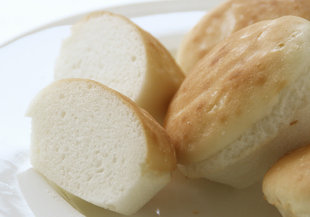 【冷凍】みんなの食卓　お米で作ったまあるいパン